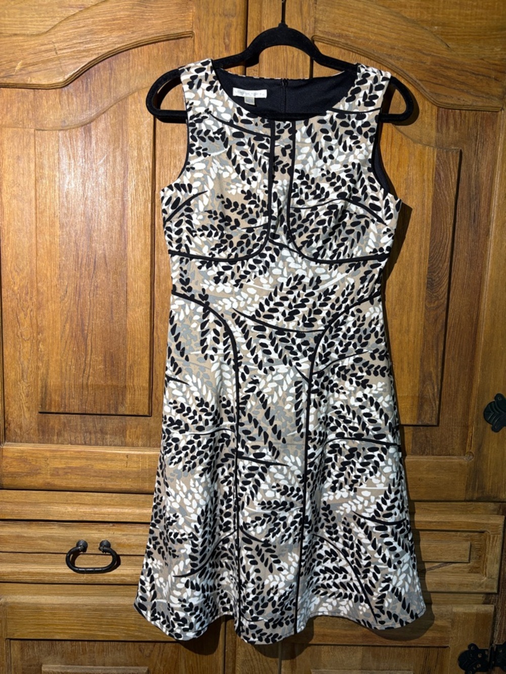 London Times Black, White & Tan Leaf-Print Fit-and-Flare Midi Dress
